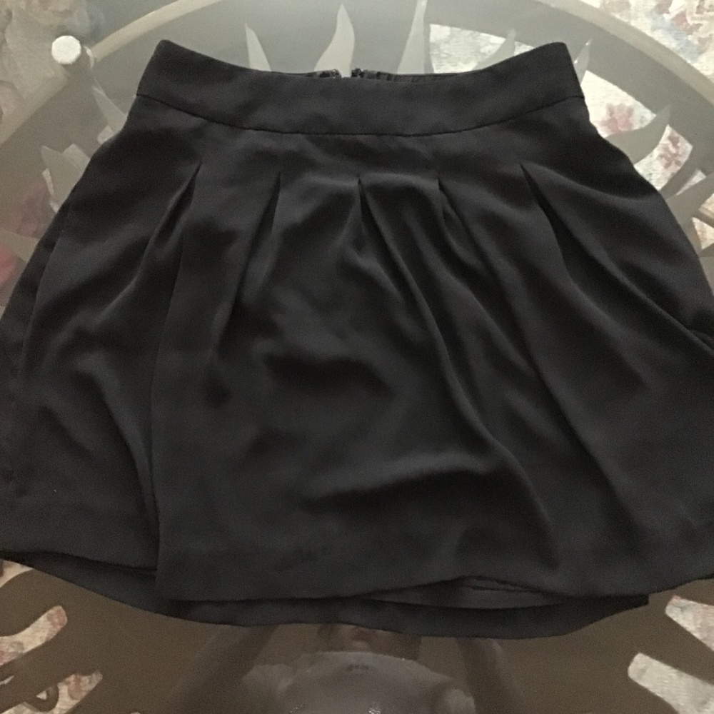 Banana Republic Pleated Skirt